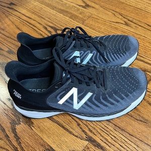 New Balance Mens Fresh Foam 860 v11 Black Lace Up Running Shoes Sneakers